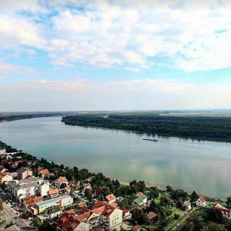 Prenociste Dunav Novi Banovci المظهر الخارجي الصورة