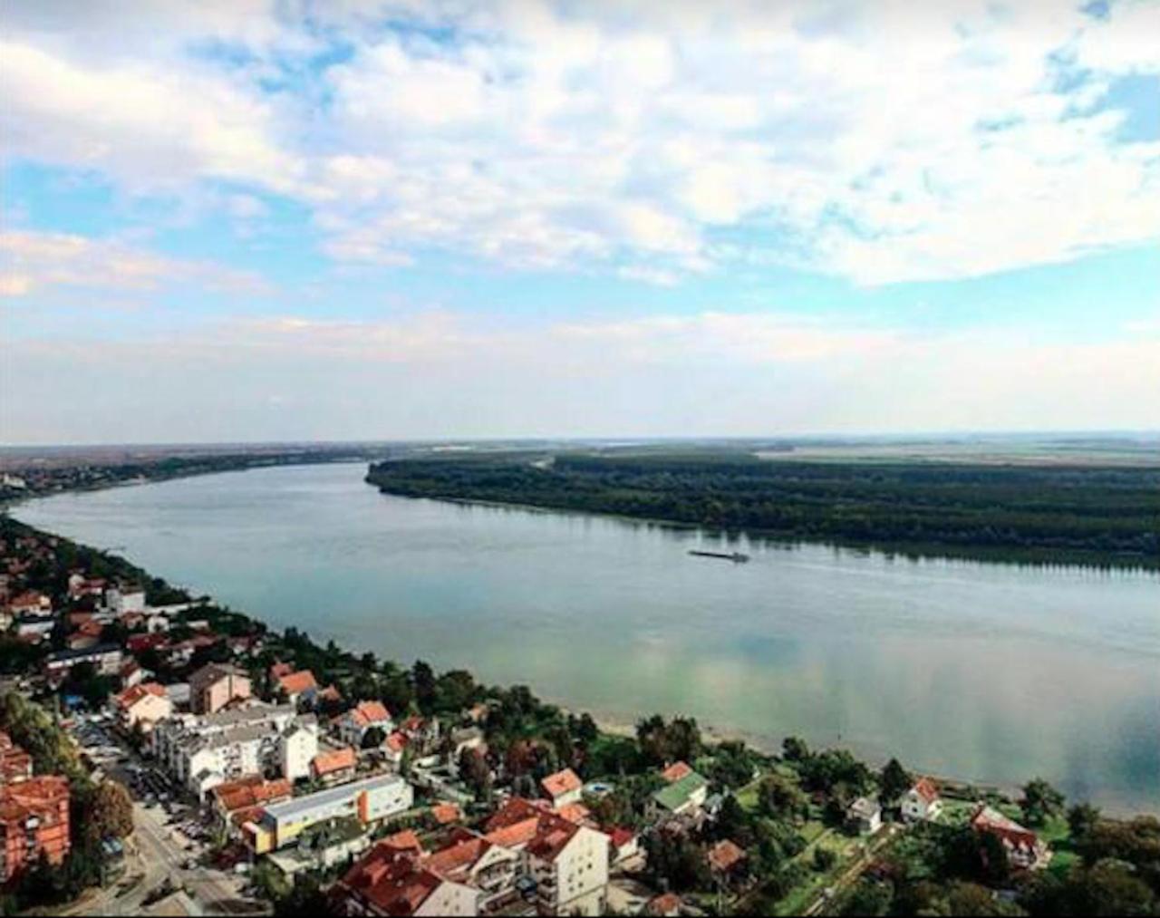 Prenociste Dunav Novi Banovci المظهر الخارجي الصورة